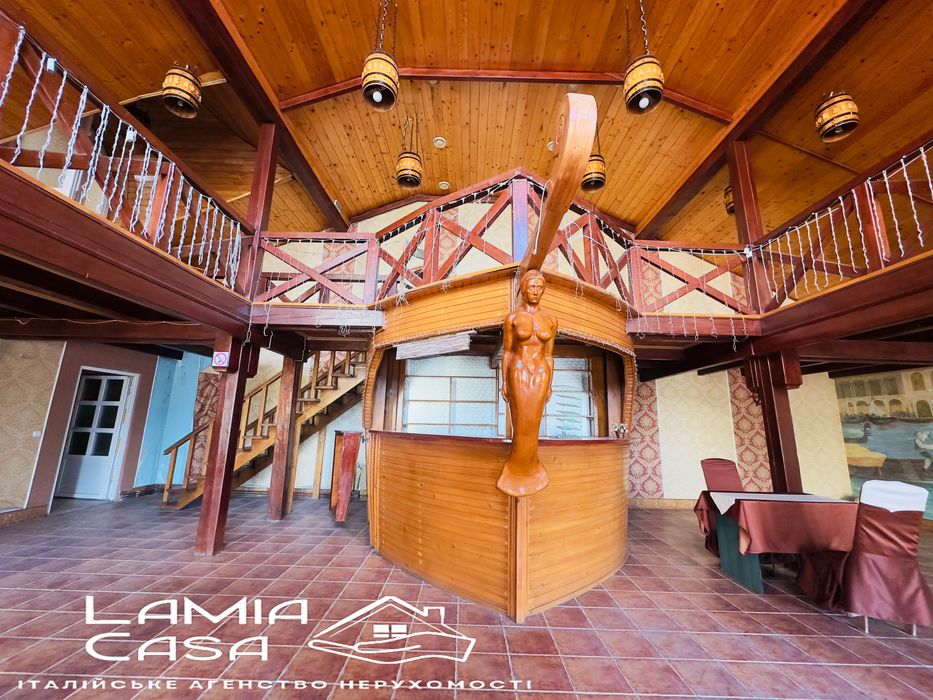 Продаж великого комплексу біля Чернівців