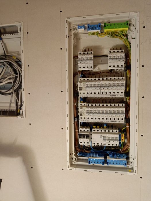 Elektryk,pomiary elektryczne, hydraulik,usługi ogólnobudowlane