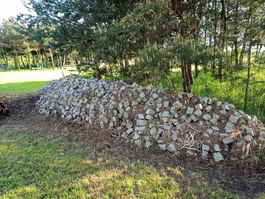 Sprzedam 30 ton kostki brukowej granitowej szarej 11/9