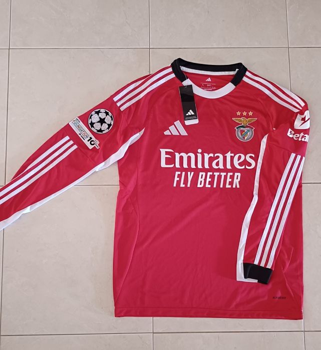 Camisola Benfica manga comprida Champions