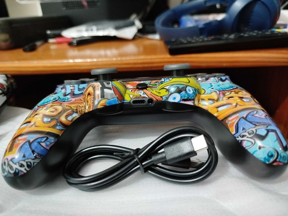 Comando NOVO PS4, PS3 e PC sem fios wireless Bluetooth, cabo incluído