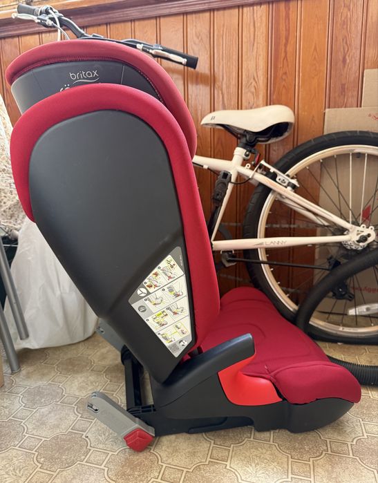 Автокресло Britax-Romer Kidfix XP Black Series Flame Red, автокрісло