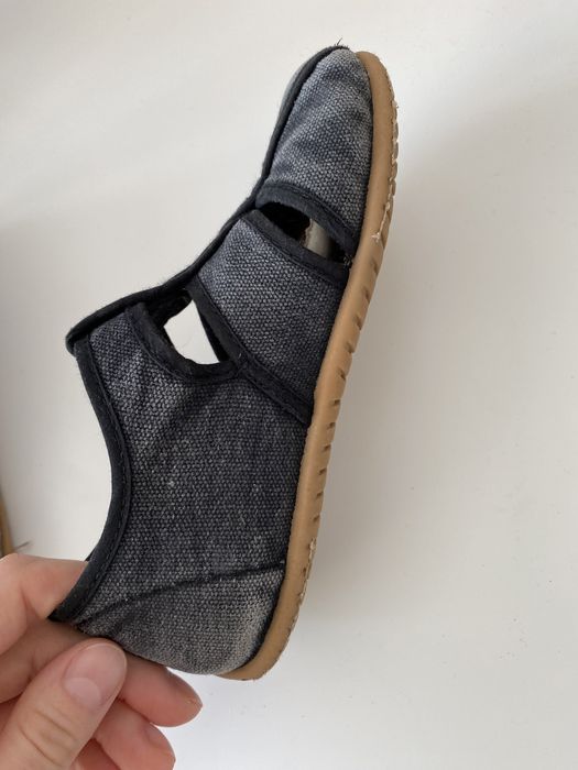 Kapcie Emel  rozmiar 28