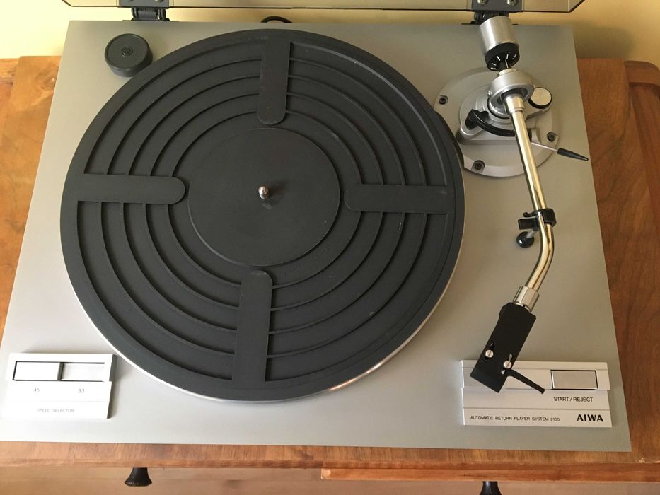 Gramofon AIWA automatyczny