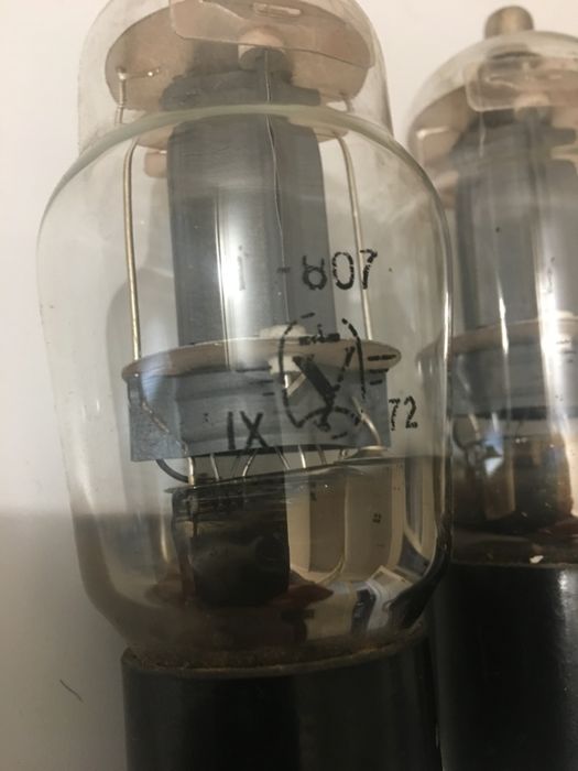 радио лампа