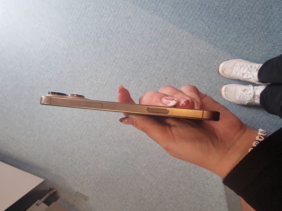 Vendo Iphone 16 Promax 256 gb