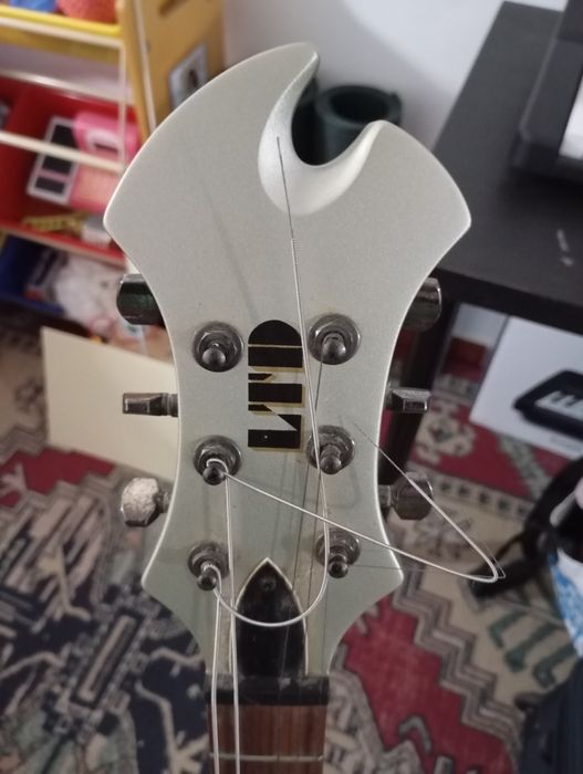 Guitarra ESP LTD AX50 Silver