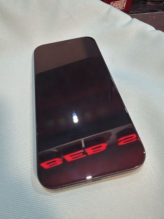 Sprzedam iphone 16 pro max czarny