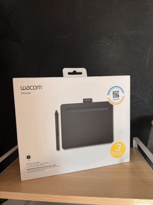 Новенький графічний планшет Wacom Intuos S