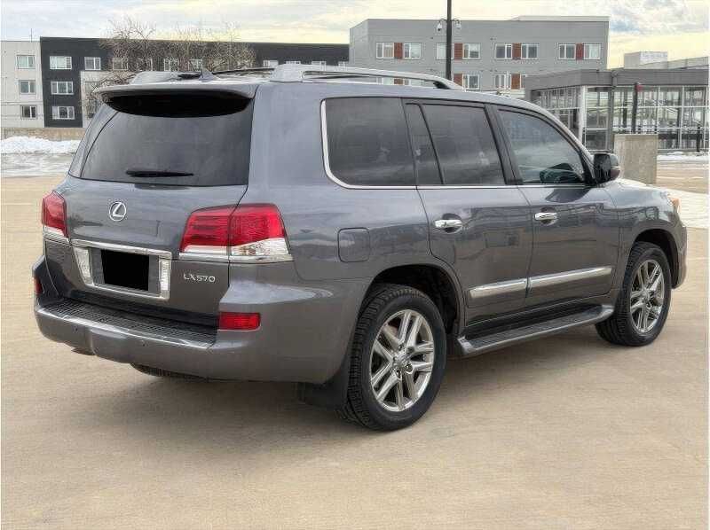2015 Lexus LX 570