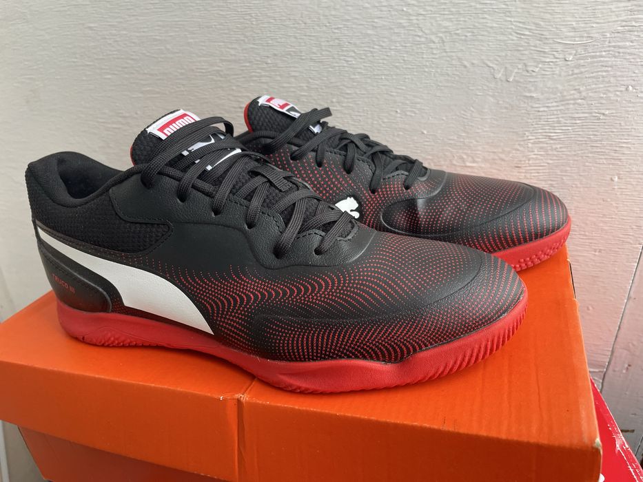 Футзалки Puma 41-42 розмір 26-26,5см бампи сороконожки кроссовки