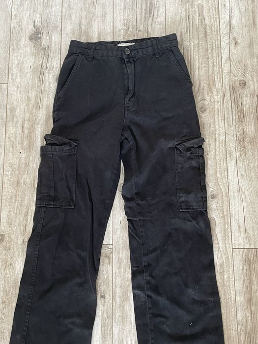 Spodnie cargo Stradivarius