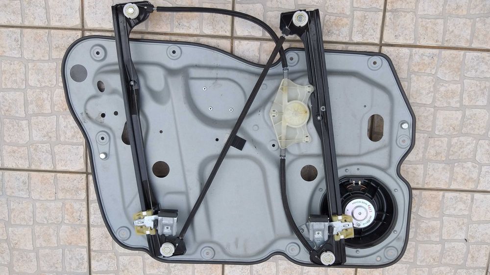 Elevador frente direito VW CADDY