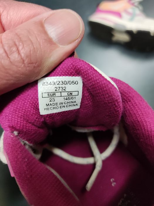 Sapatilhas menina tamanho 23