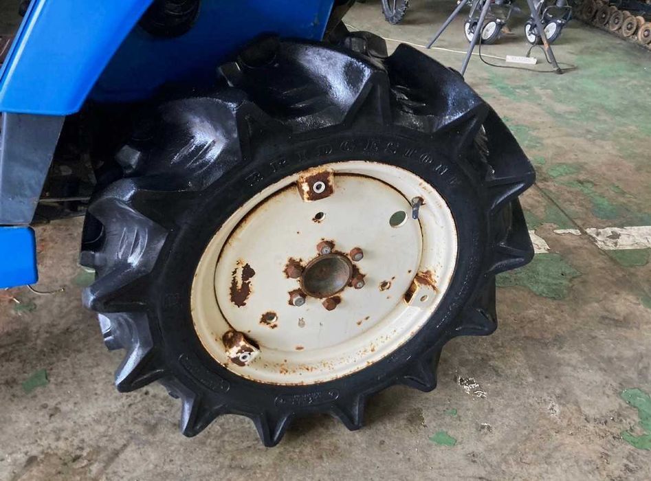 Traktor Iseki TU140F