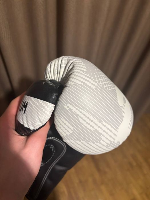 Боксерські рукавички Venum Elite 10 oz White Camo