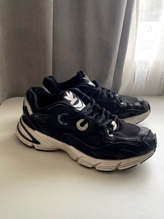 кросівки ADIDAS ASTIR