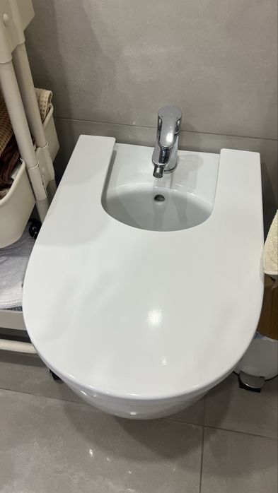 Bidé com torneira ROCA