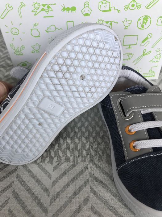 Nowe tenisówki kapcie Bobbi Shoes rozm 21