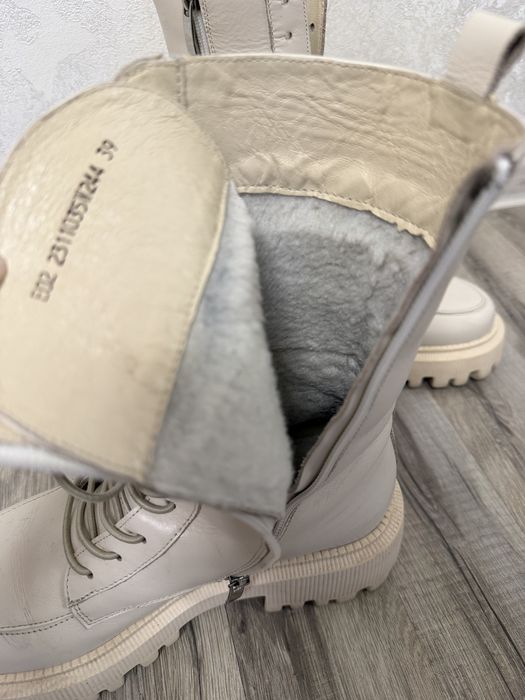 Черевикі зимові Estro , розмір 39