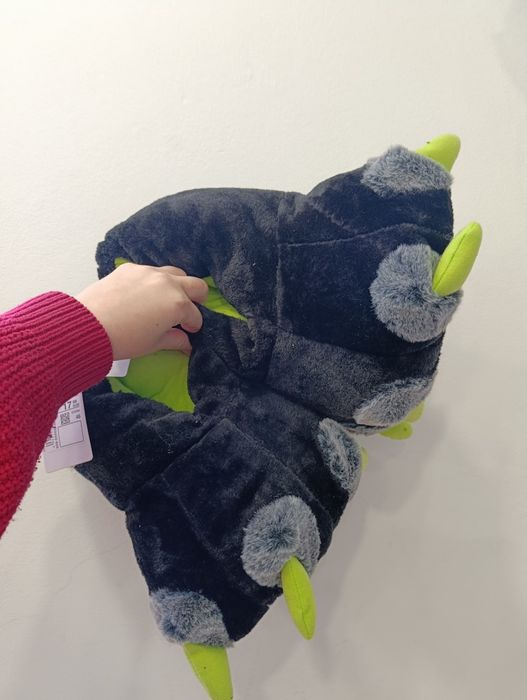Pluszowe kapcie łapy rozmiar 46