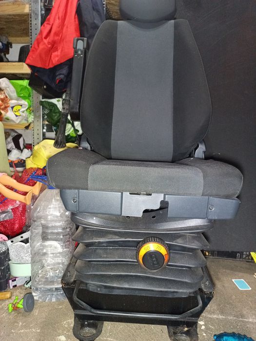 Bancos com amortecedores Renault master,