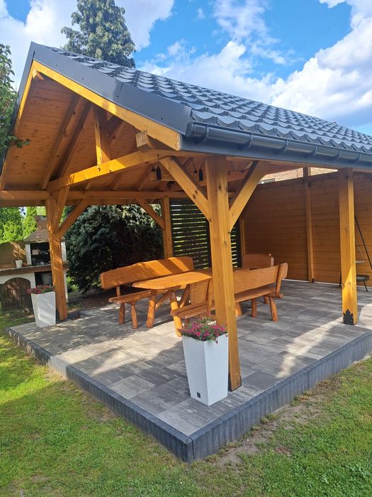 Wiaty, altany, zadaszenia tarasu, drewutnie