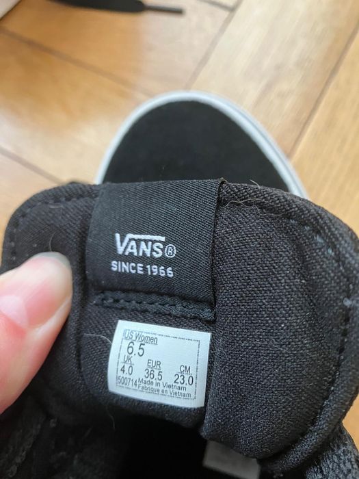 Buty Vans w panterkę. model sięgający do kostki. Rozmiar 36,5