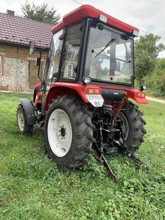 трактор колісний LOVOL TB454