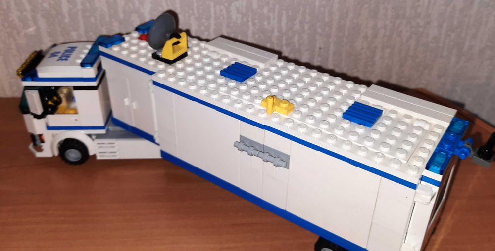 Lego City 60044 Мобільний поліцейський фургон Лего Сіті