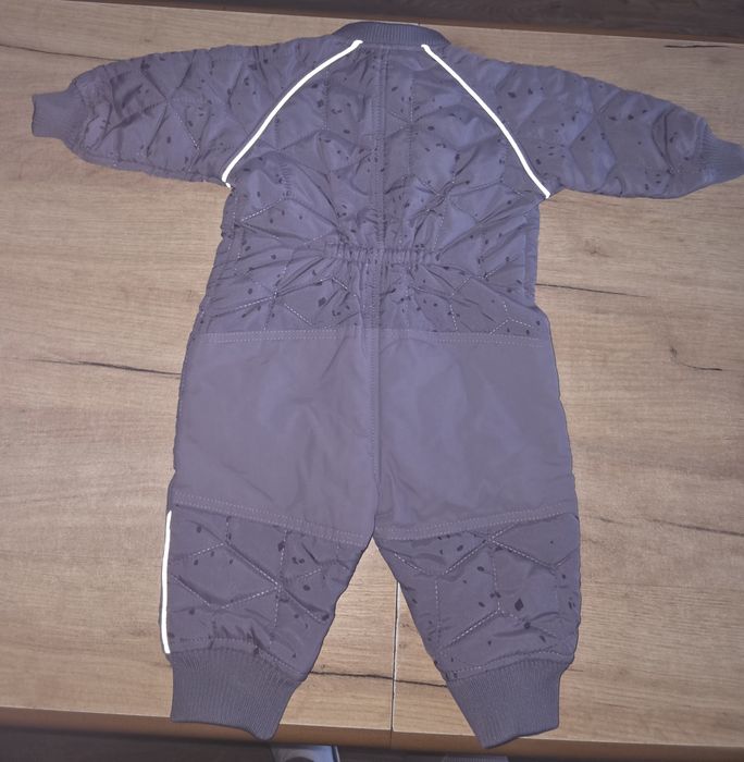 Kombinezon Vrs jak nowy wiosne 74cm