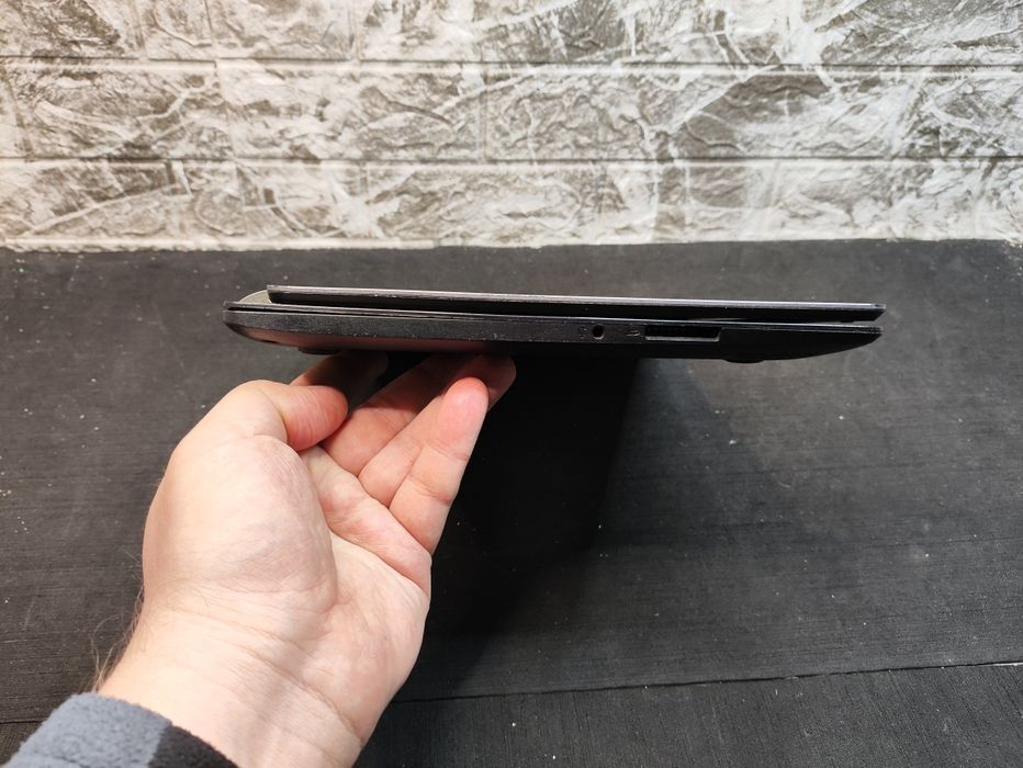 Ноутбук ультрабук  Acer Aspire V3-371 / 13.3" / i3-4005U