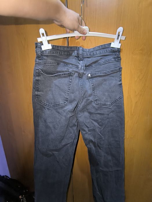 Spodnie jeansowe czarne jeansy super fason straight