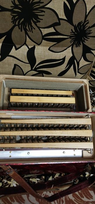 3/4 акордеон Royal Standard 5+2.