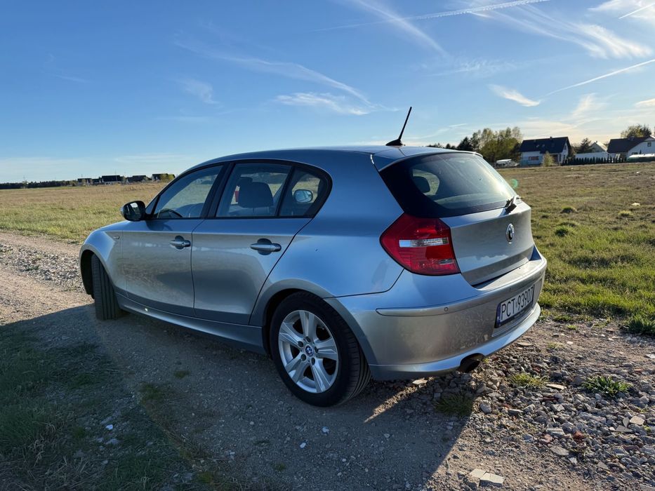 Bmw 116  2.0  2011 rok