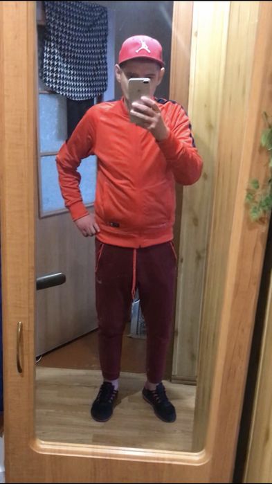 Оригінальний костюм Nike