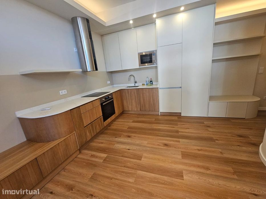 Apartamento T1 com ar condicionado e elevador