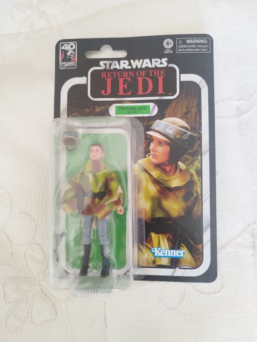 Figura comemorativa de 12 cm da Princesa Leia de Star Wars.