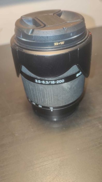 Sony Alpha DSLR-A300 + Lente 18-200mm