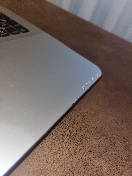 Sprawny laptop ASUS X555L w dobrym stanie