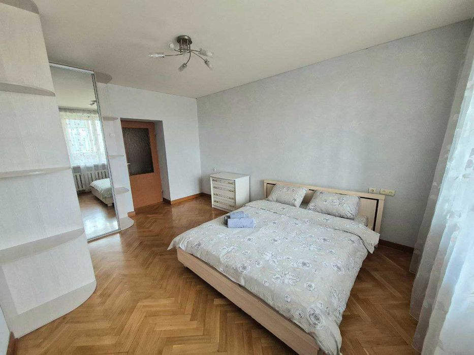 3к Метро Печерская Алмазова Центр Квартира подобово Зараз діє знижка