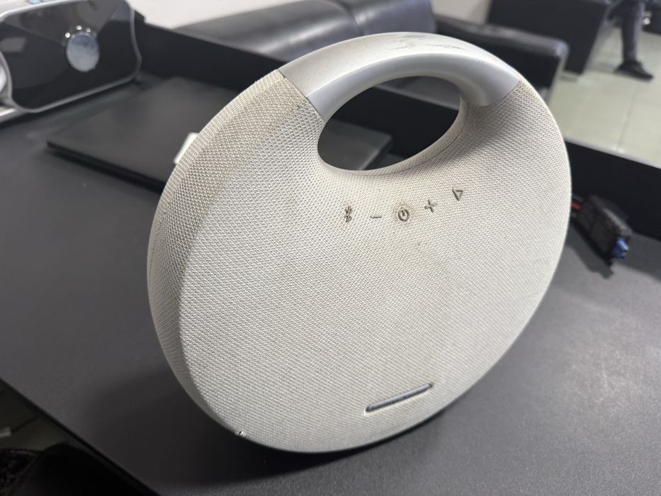 Harman Kardon Onyx Studio 5