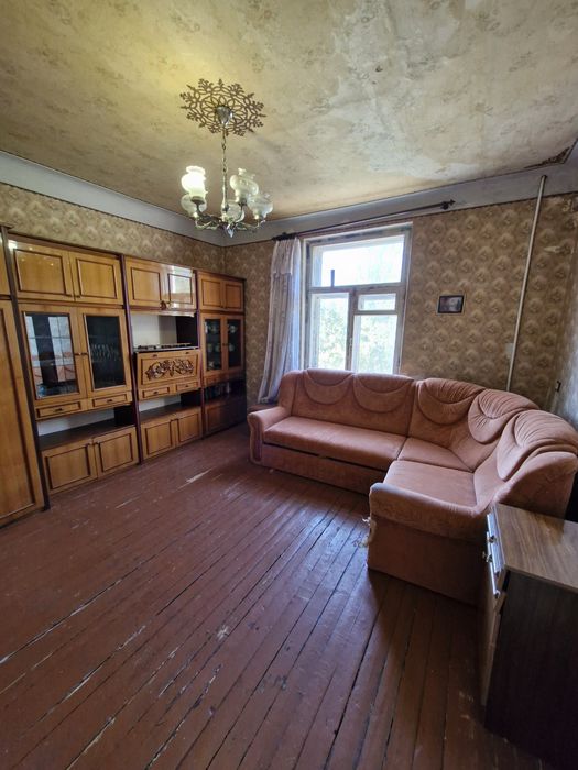 Продаж 3-х кімнатної квартири. Сталінка. 97 квартал.