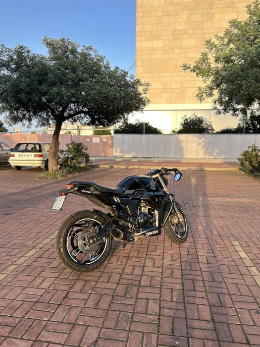 Zontes 125 G1 preta de 2023