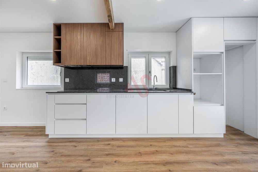 Apartamento T1+1 com Varanda no Centro de Vizela