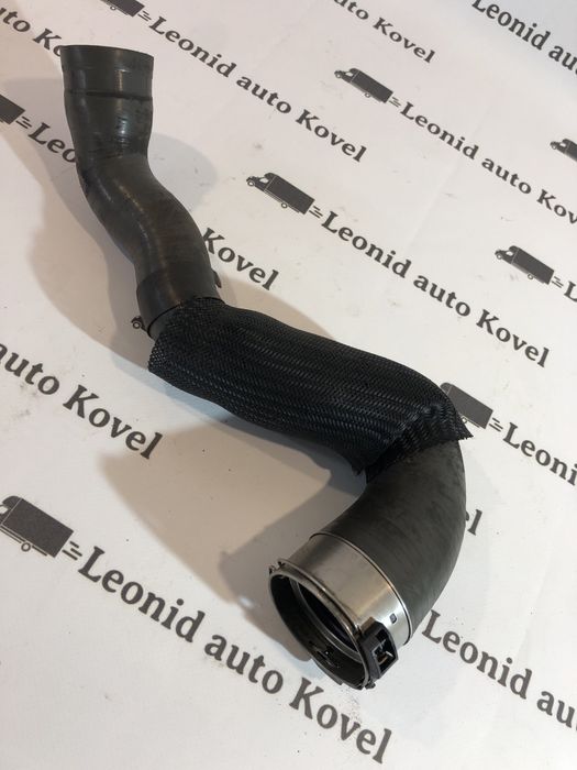 Патрубок інтеркуллера нижній Renault Master 3, Opel Movano 2.3dci