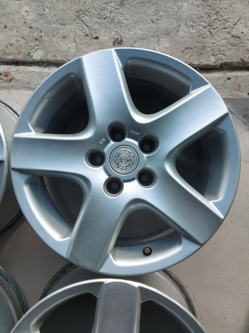 Диски литі Nissan Qashqai, нісан кашкай, 5×114.3 16×7J, ET40, рівні з ...