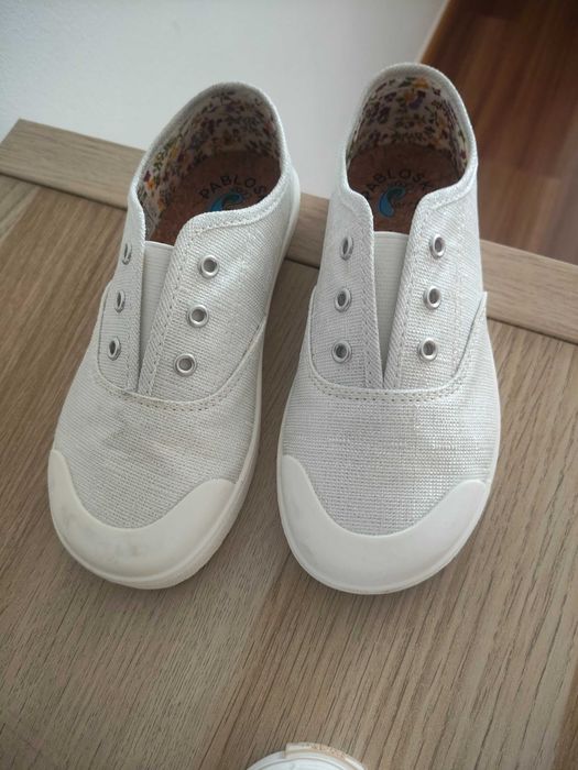Sapatilhas novas para menina n.29
