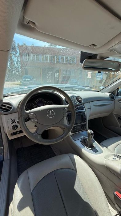 Para peças MERCEDES-BENZ CLK (C209)
