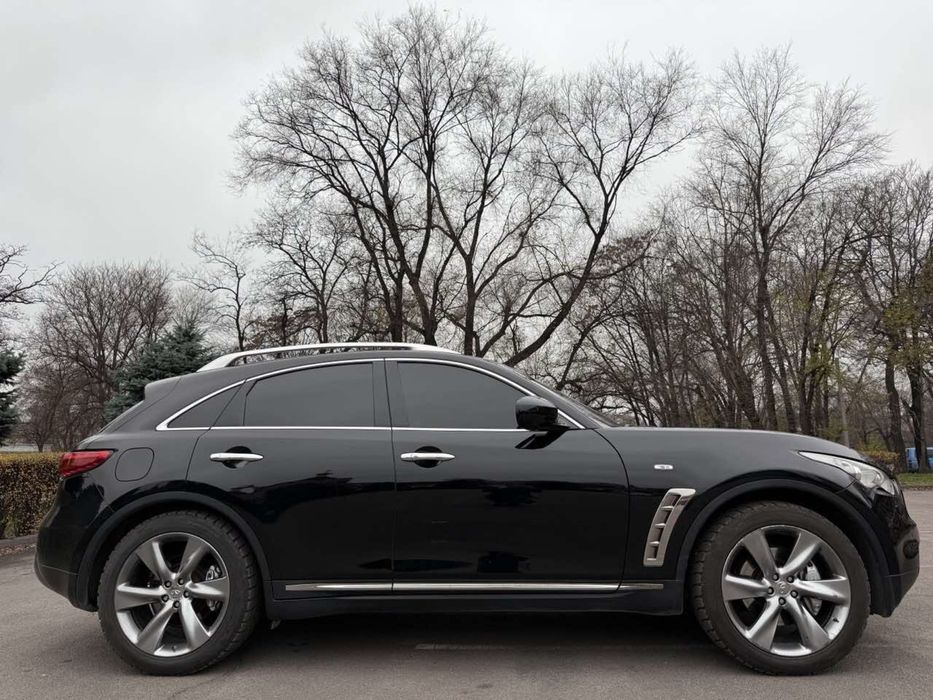 Продам Infiniti fx37